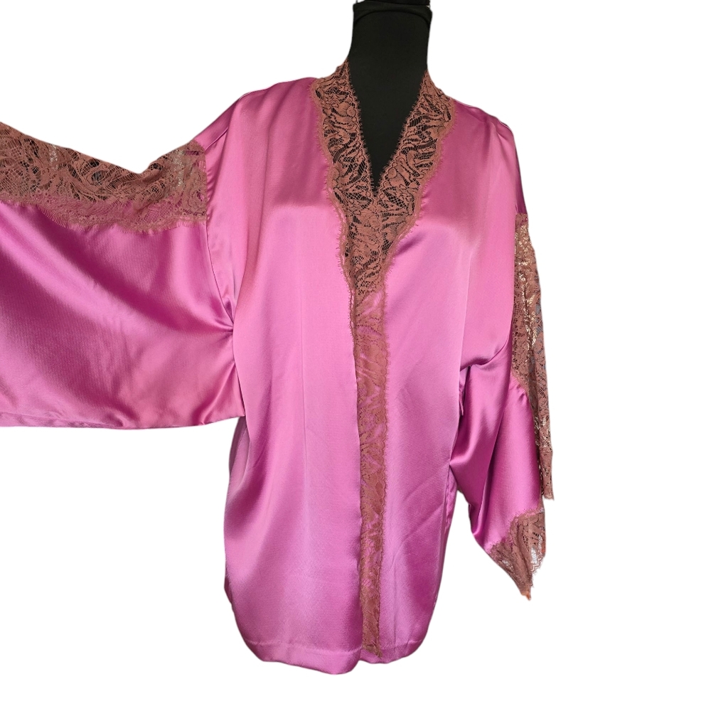 New With Tags Victoria's Secret Kimono Robe - Size XS - Picture 10 of 13